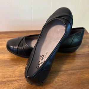 Life Stride Women's Black Comfort Shoes